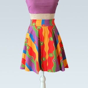Groovy stretchy skater skirt. Mid thigh length Women’s size Small. New handmade